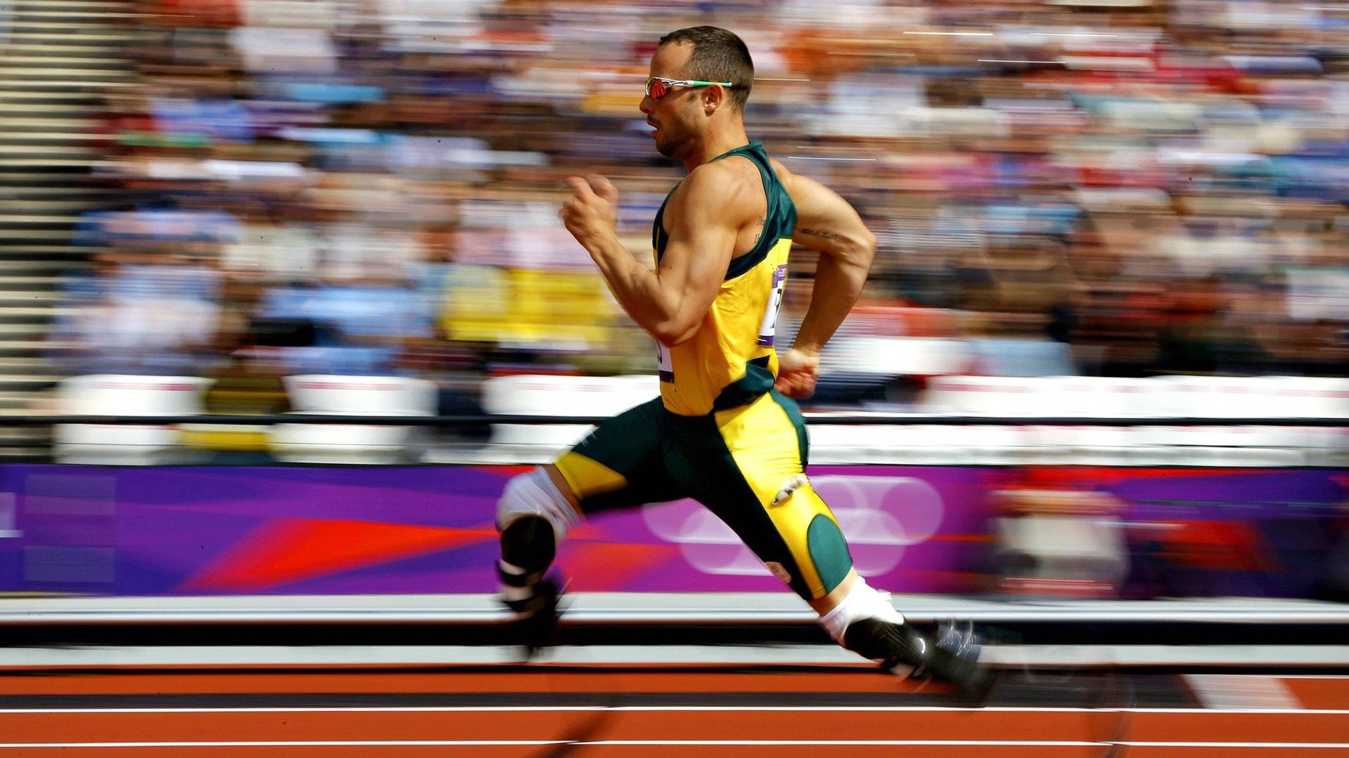 开云体育在线-“逆境中的奇迹”——赛段突发危机下的英雄救赎,逆境成就英雄